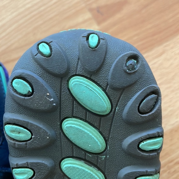 Merrill Chameleon select dry waterproof hiking shoes- gently worn - Picture 4 of 4